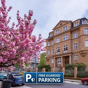 https://villa-wingolf.karlovyvary-hotels.com